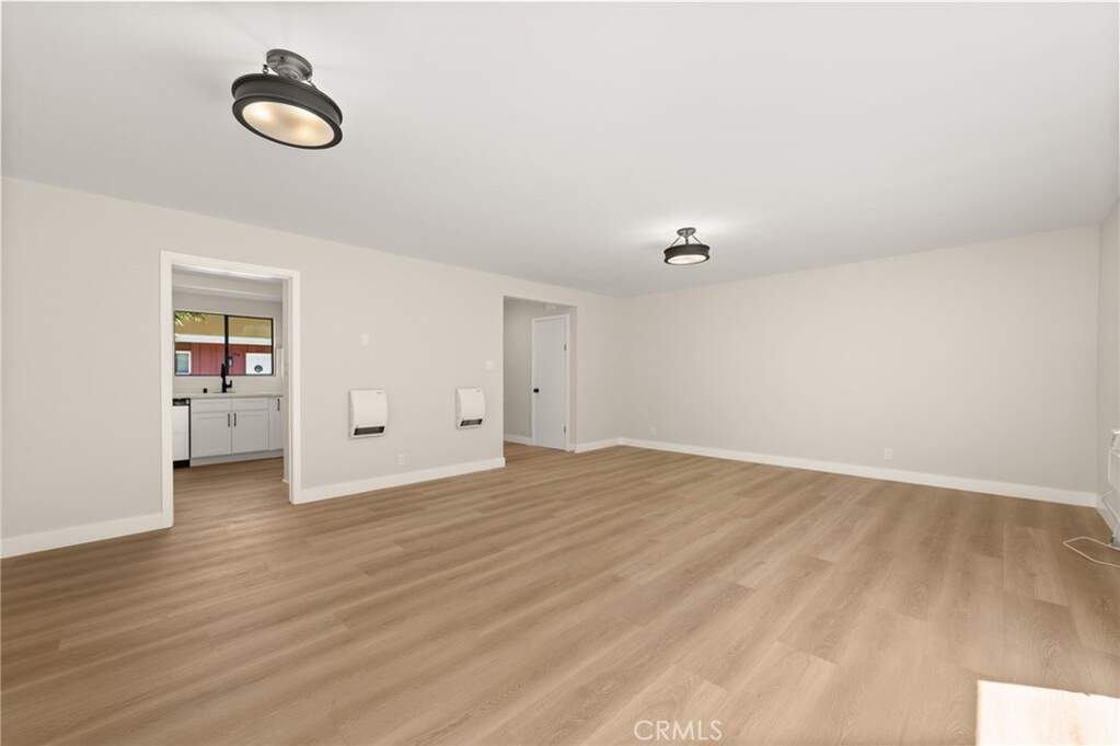 624 S Sullivan Street #8A, Santa Ana, CA 92704