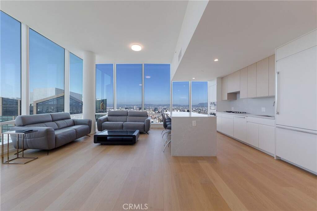 877 Francisco Street #4211, Los Angeles, CA 90017