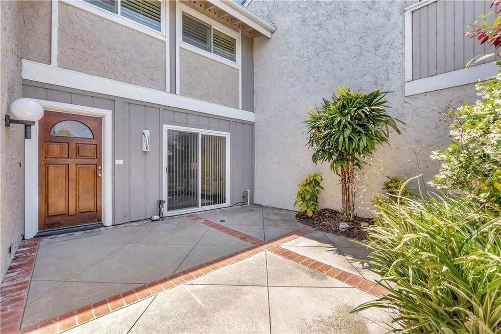14096 Baker Street, Westminster, CA 92683