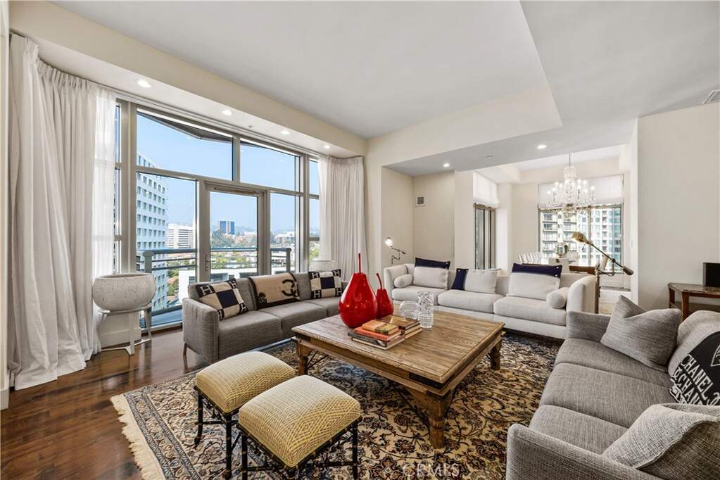 10776 Wilshire Boulevard #901, Los Angeles, CA 90024