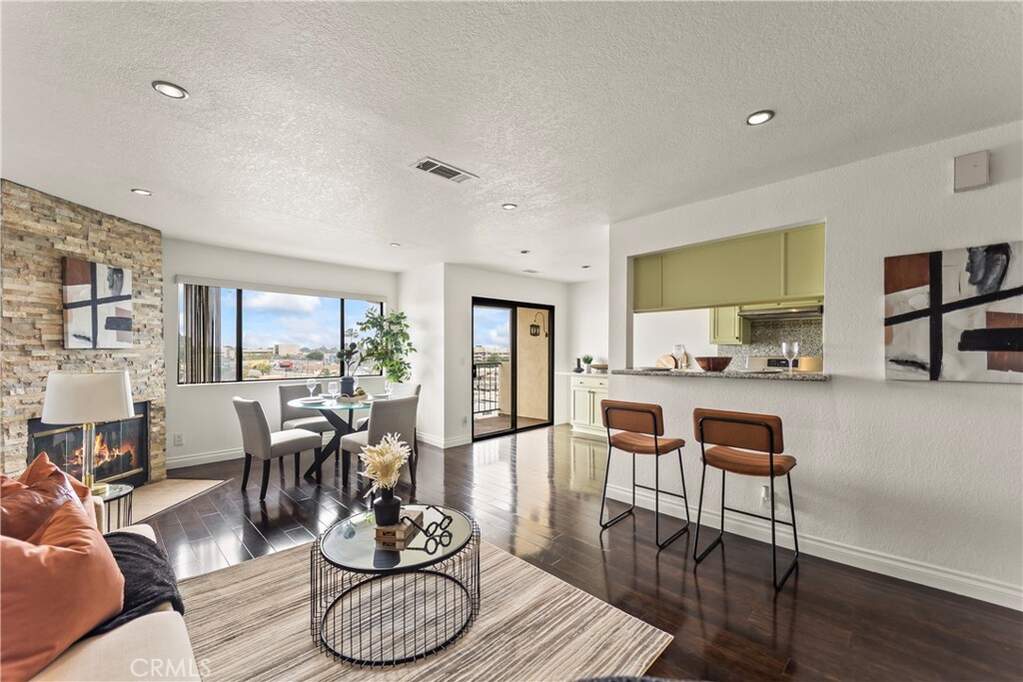 1436 257th Street #303, Harbor City, CA 90710