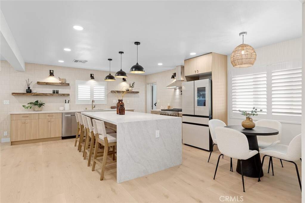 114 S Emerald Place