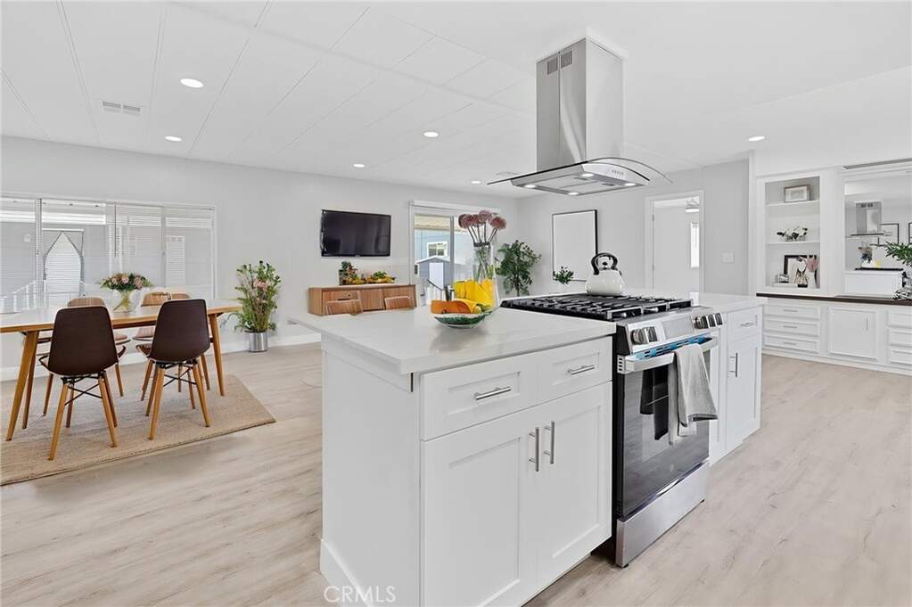 11250 Ramona #216, Montclair, CA 91763
