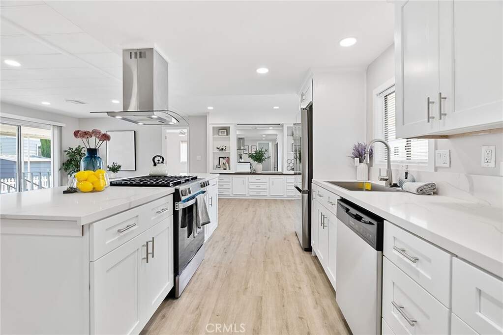 11250 Ramona #216, Montclair, CA 91763