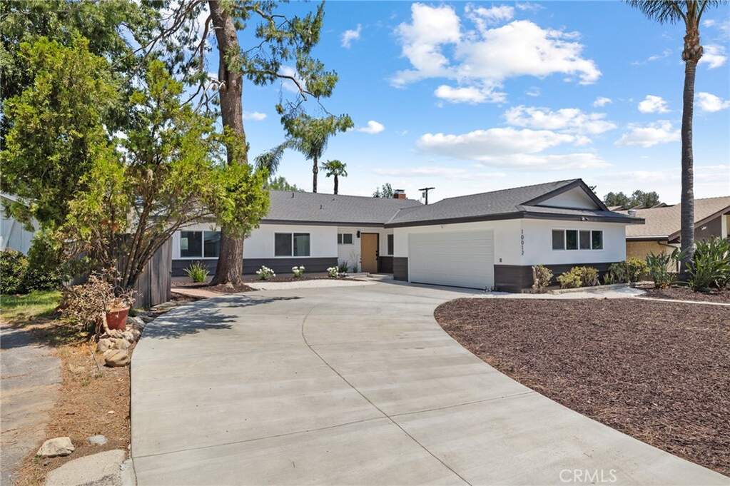 10012 Norwich Avenue, San Fernando, CA 91345