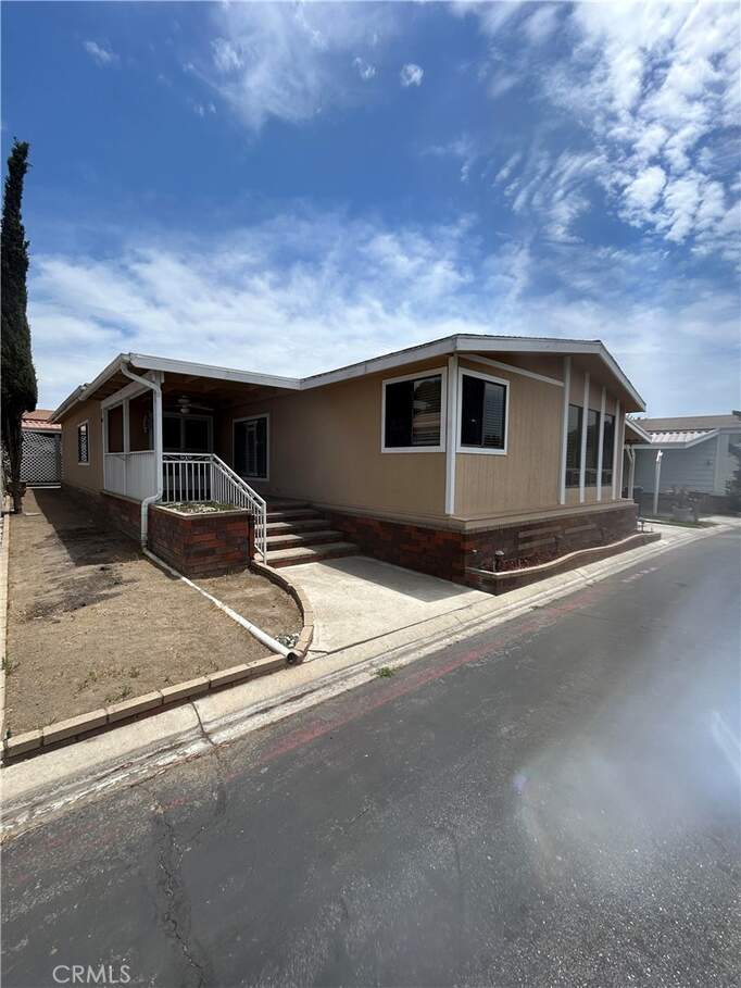 1919 W Coronet Avenue #208, Anaheim, CA 92801