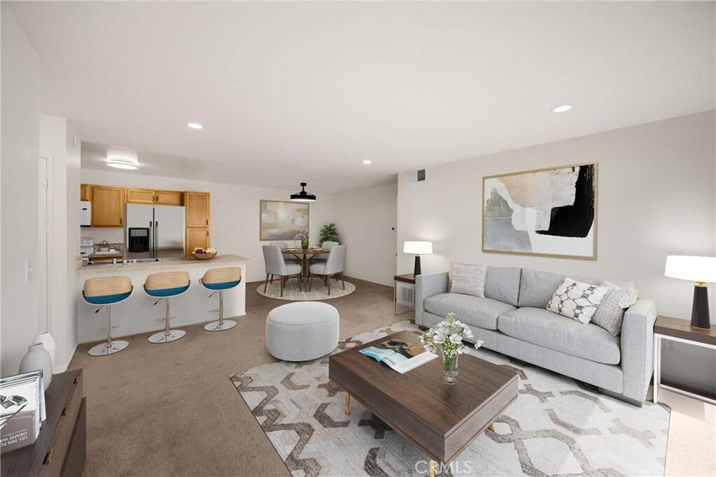 2521 W Sunflower Avenue #R8