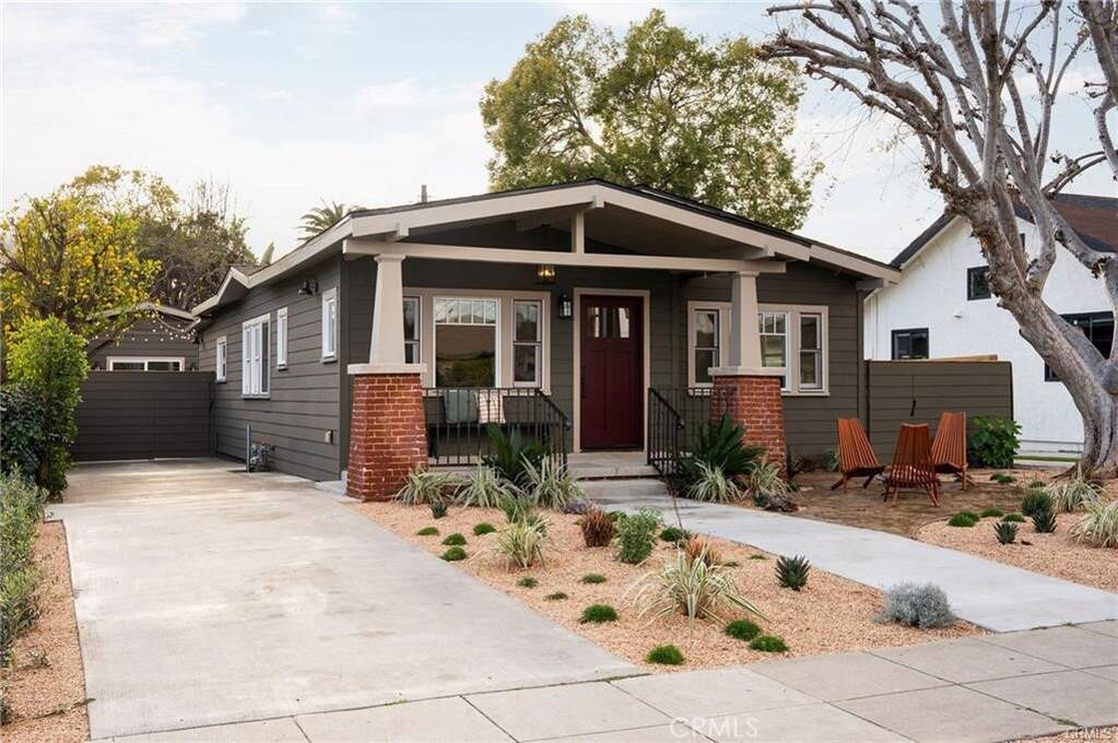 3702 Seneca Avenue, Los Angeles, CA 90039