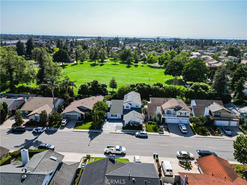 3375 Fuchsia, Costa Mesa, CA 92626