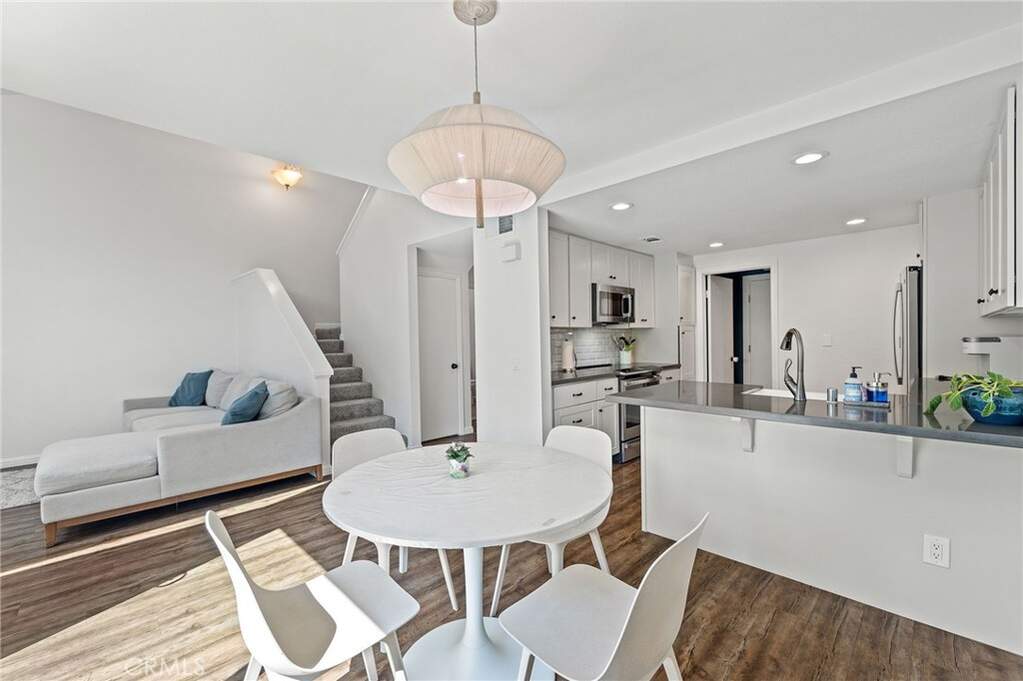 164 Stanford Court #82, Irvine, CA 92612