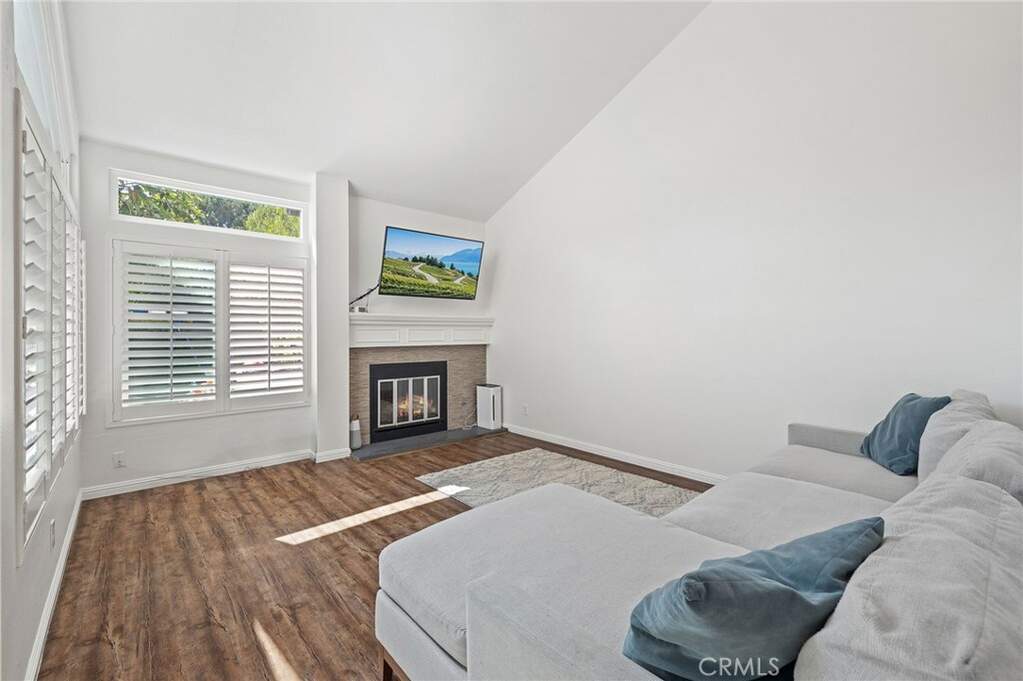 164 Stanford Court #82, Irvine, CA 92612