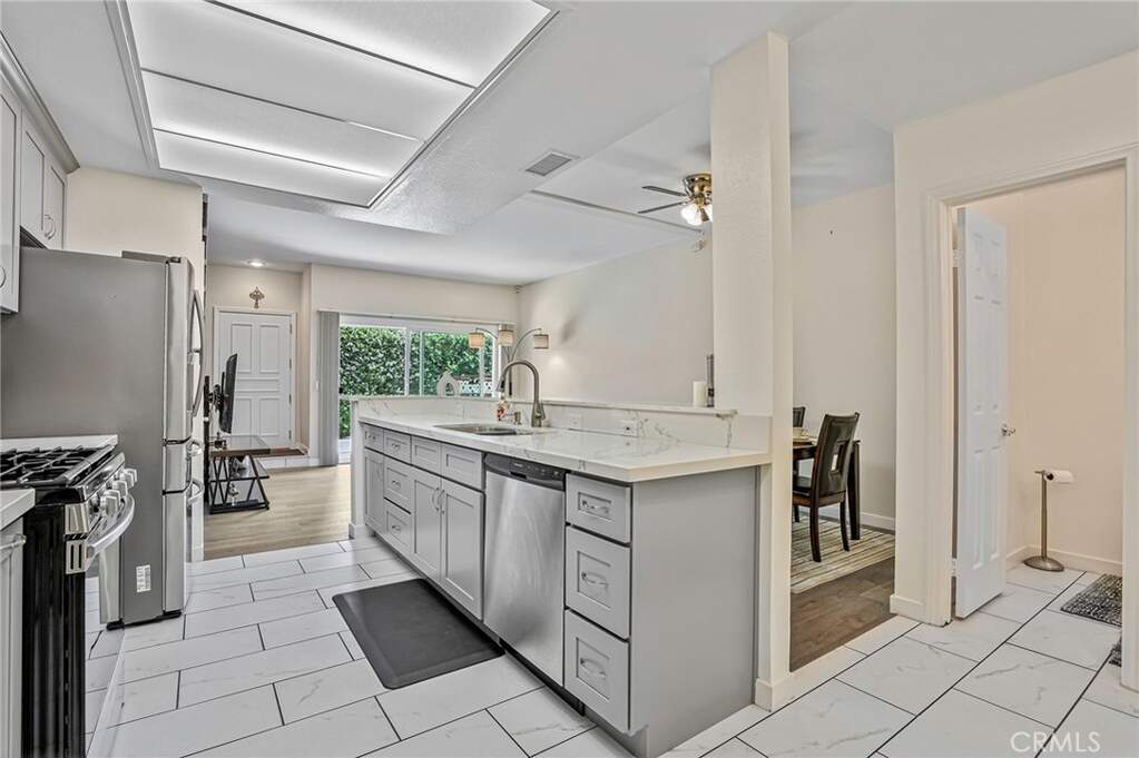 500 S Grevillea Avenue #2, Inglewood, CA 90301