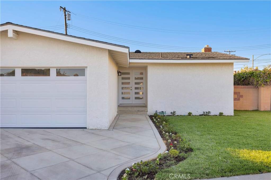 8381 E Blithedale Street, Long Beach, CA 90808