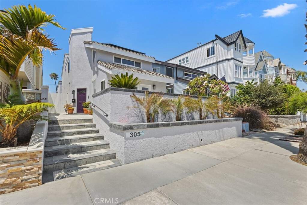 305 21st Street, Huntington Beach, CA 92648