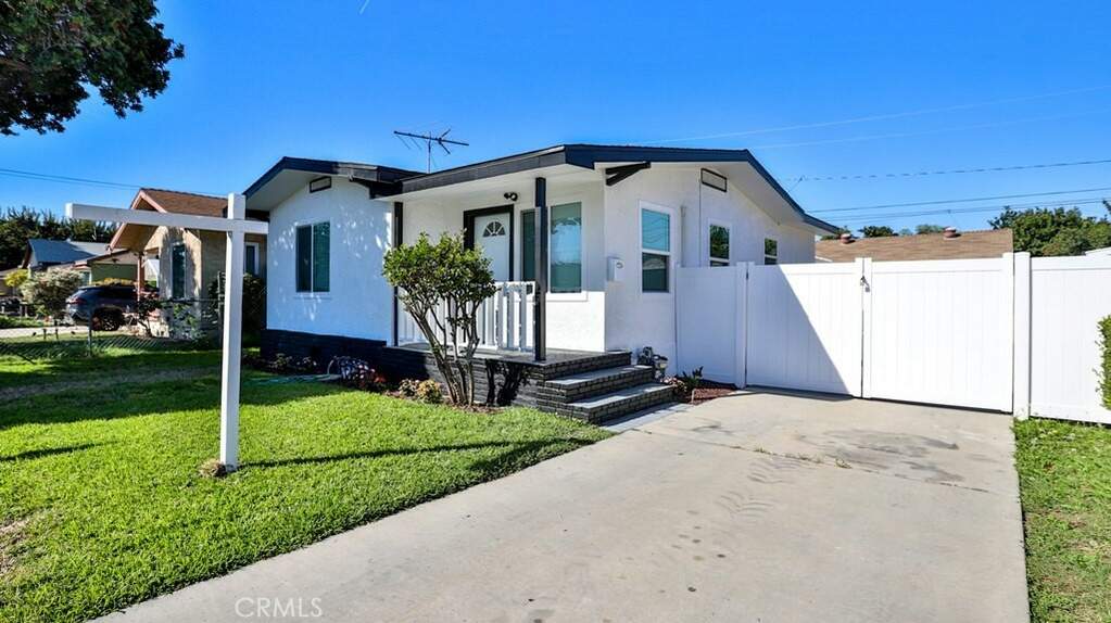 2613 E Jefferson Street, Carson, CA 90810
