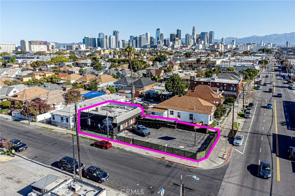 2417 S San Pedro Street, Los Angeles, CA 90011