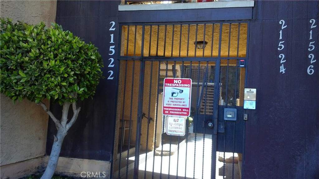 21522 Belshire Avenue #10, Hawaiian Gardens, CA 90716