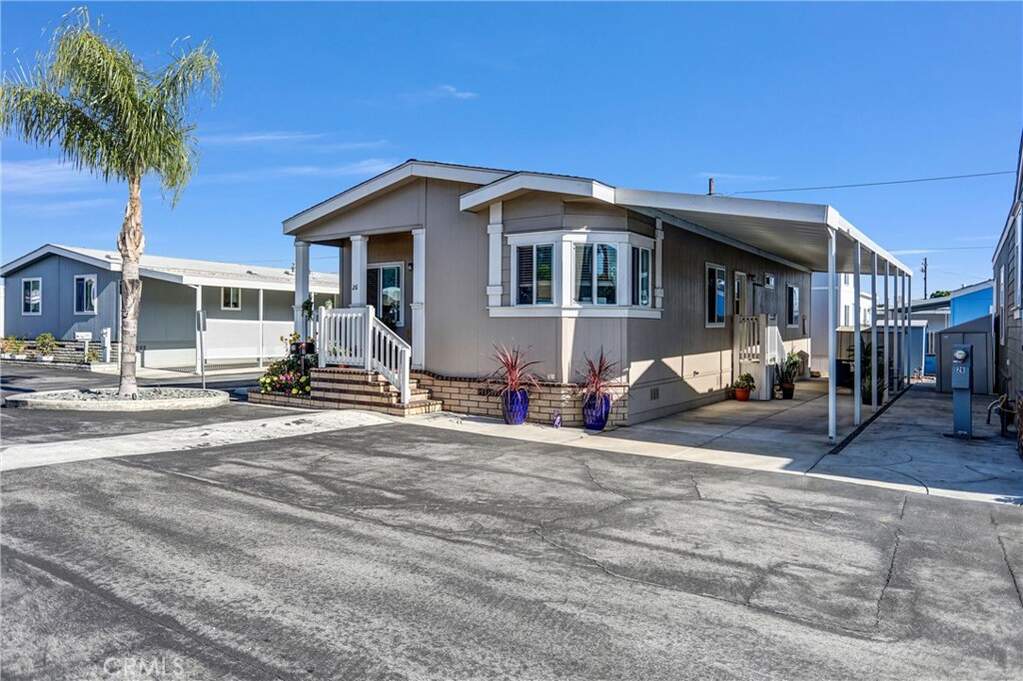 1020 Bradbourne Avenue #26, Duarte, CA 91010