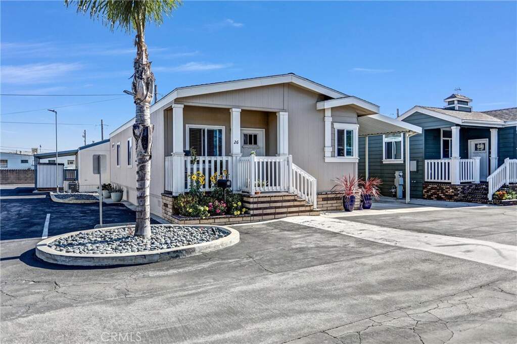 1020 Bradbourne Avenue #26, Duarte, CA 91010