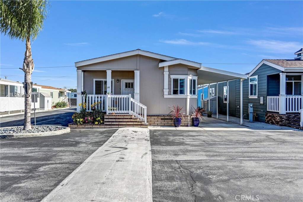 1020 Bradbourne Avenue #26, Duarte, CA 91010