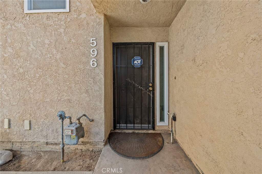 596 Parkview Drive, Lake Elsinore, CA 92530