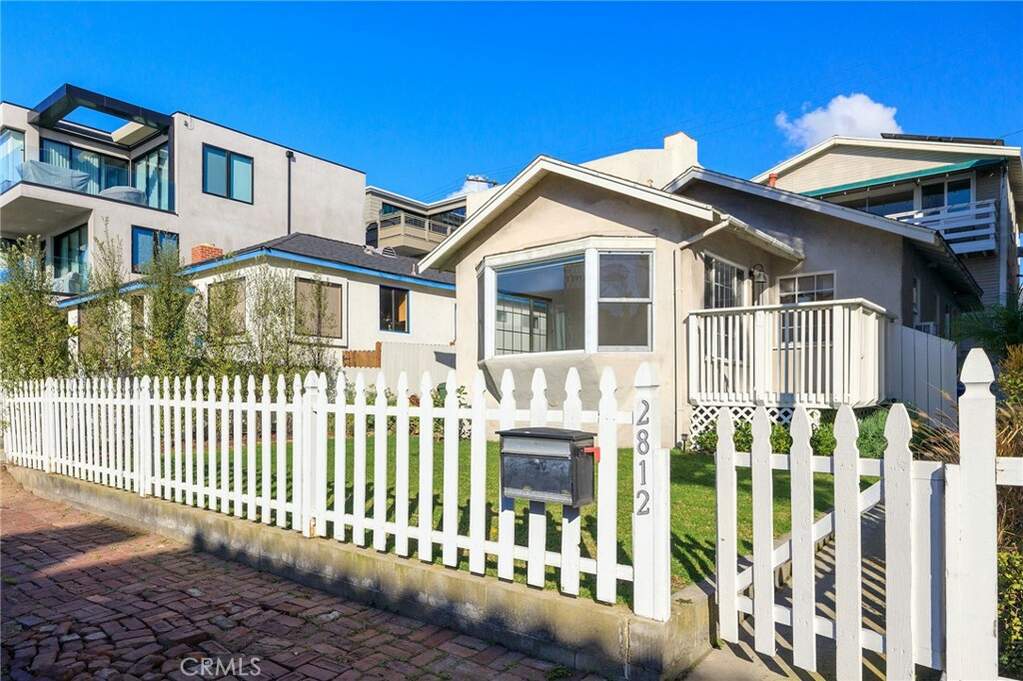 2812 Alma Avenue, Manhattan Beach, CA 90266
