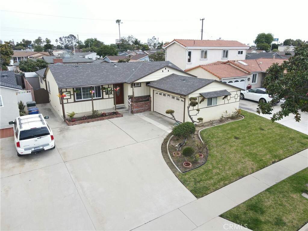 20916 S Van Deene Avenue, Torrance, CA 90502