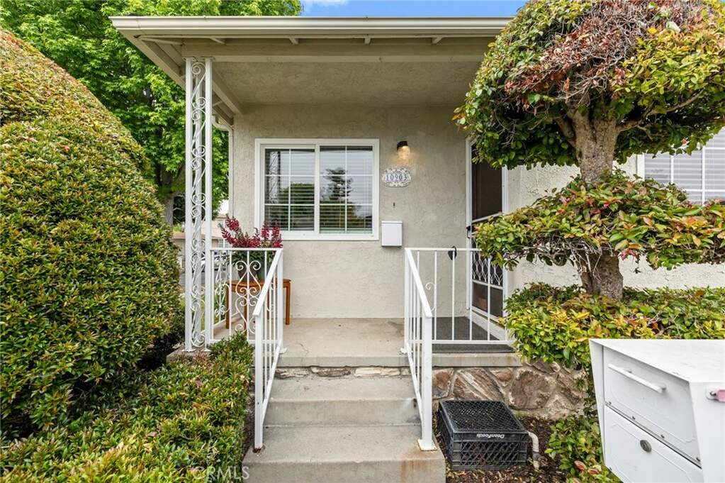 10903 Whitburn Street, Culver City, CA 90230