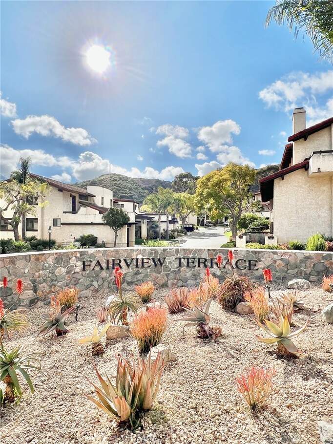 1 Cabrillo Drive, Avalon, CA 90704
