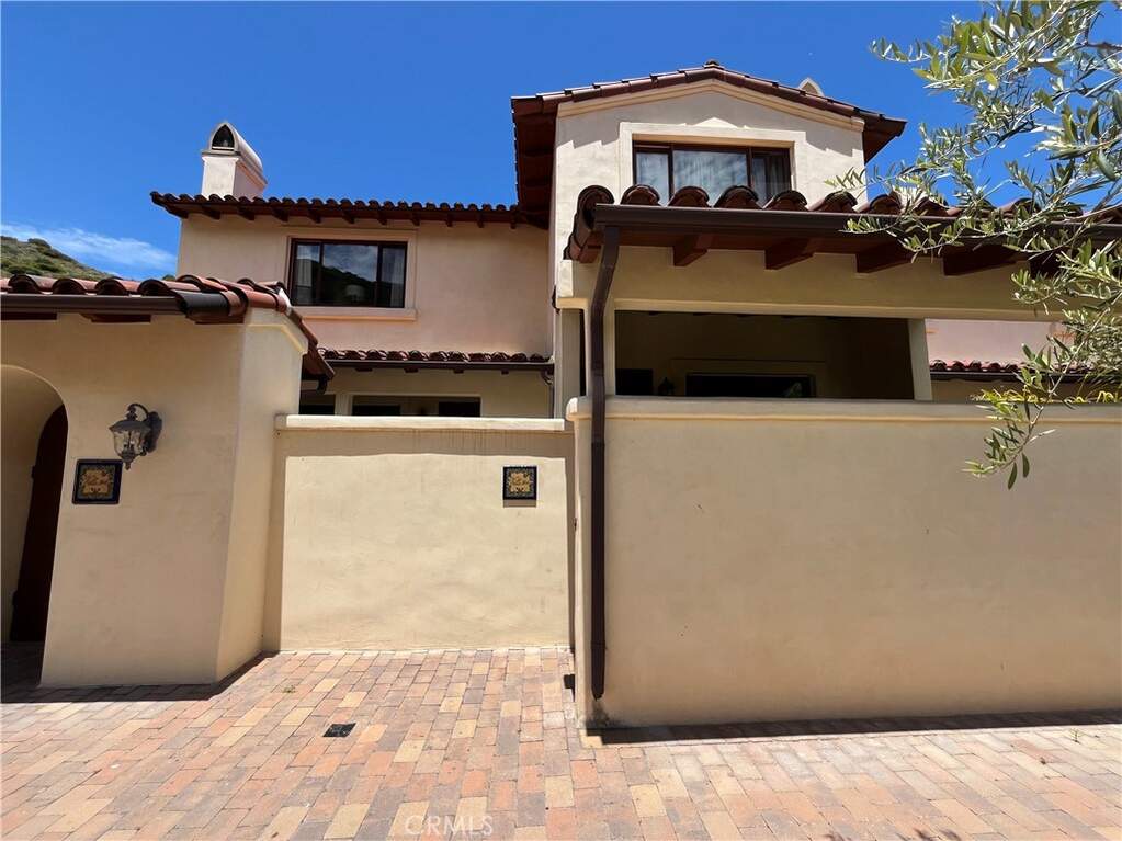 344 Triana Lane #102, Avalon, CA 90704