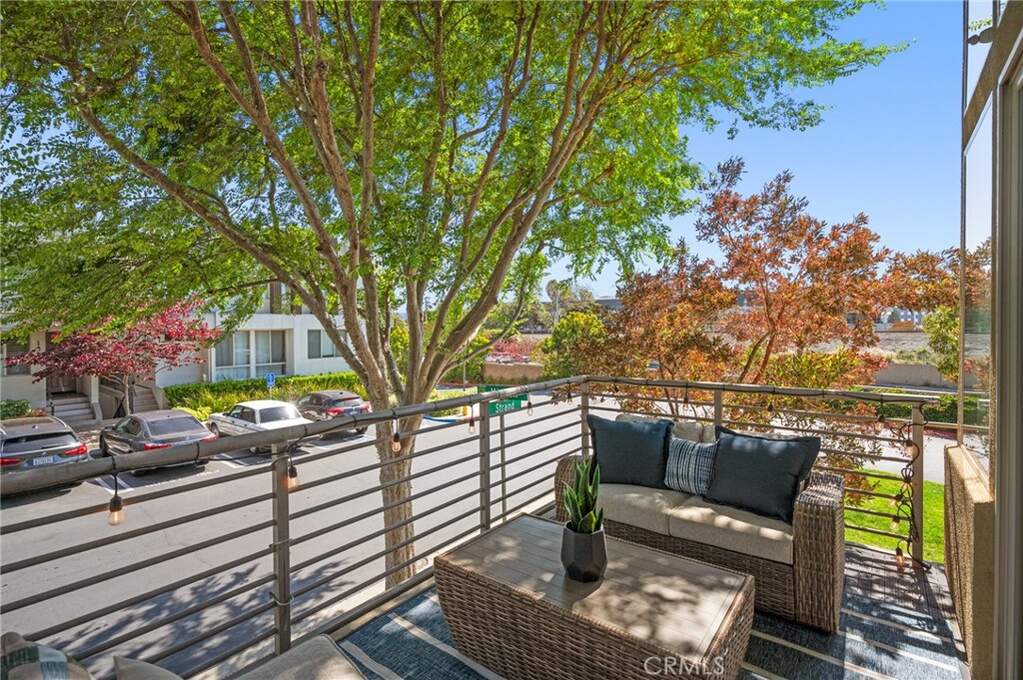 5547 Strand #101, Hawthorne, CA 90250