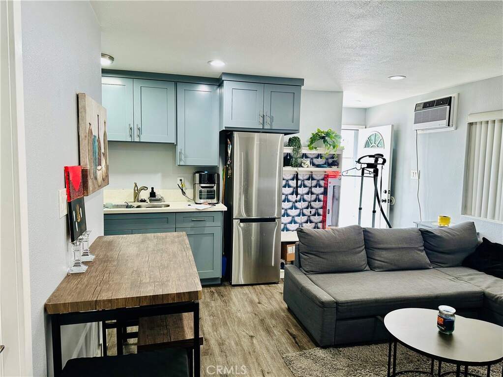 1311 E Pacific Coast #2, Wilmington, CA 90744