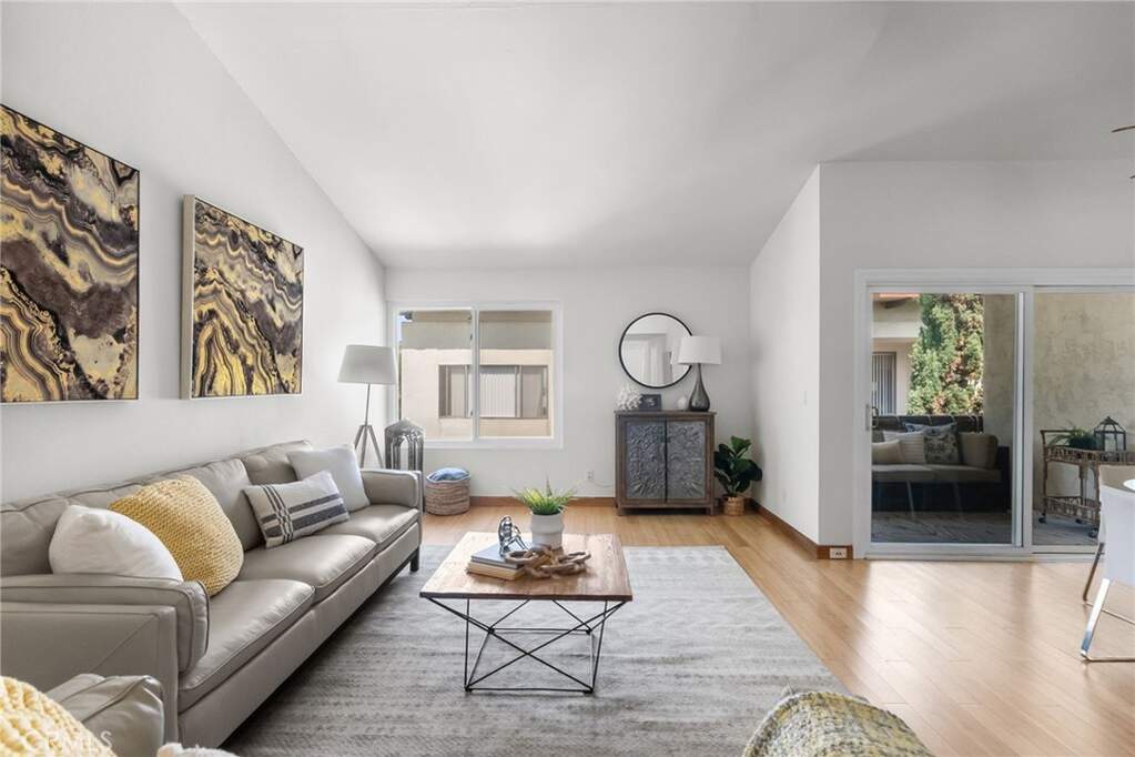 5650 Sumner Way #309, Culver City, CA 90230