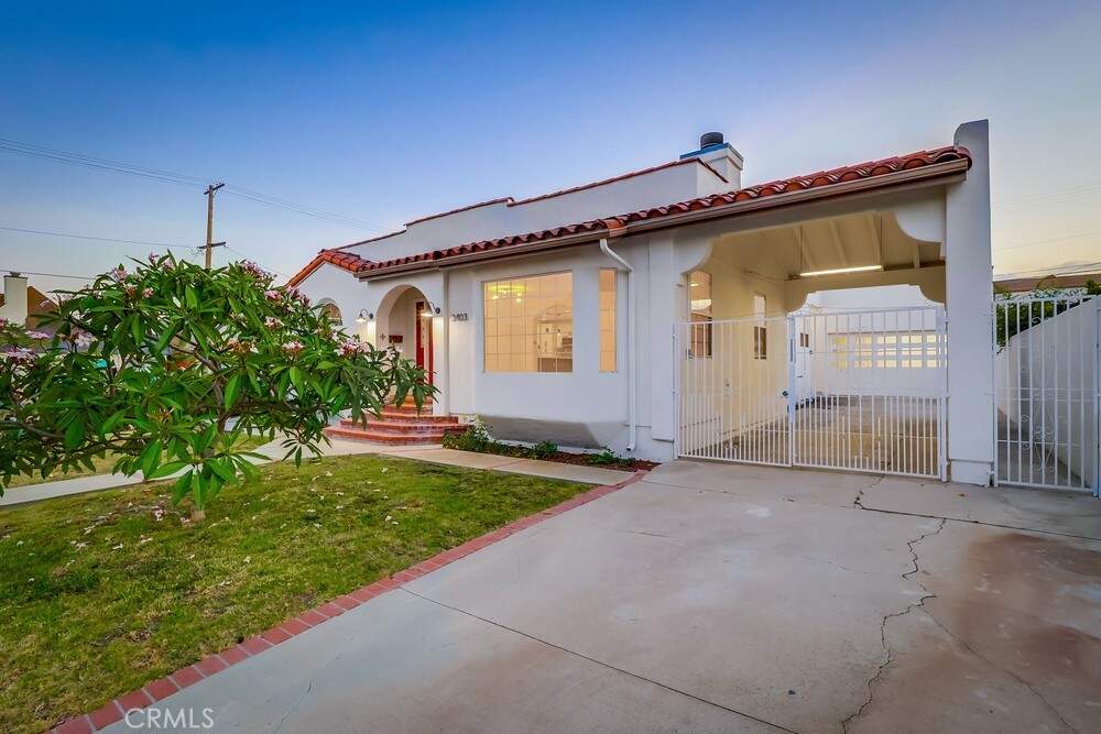 3403 Falcon Avenue, Long Beach, CA 90807