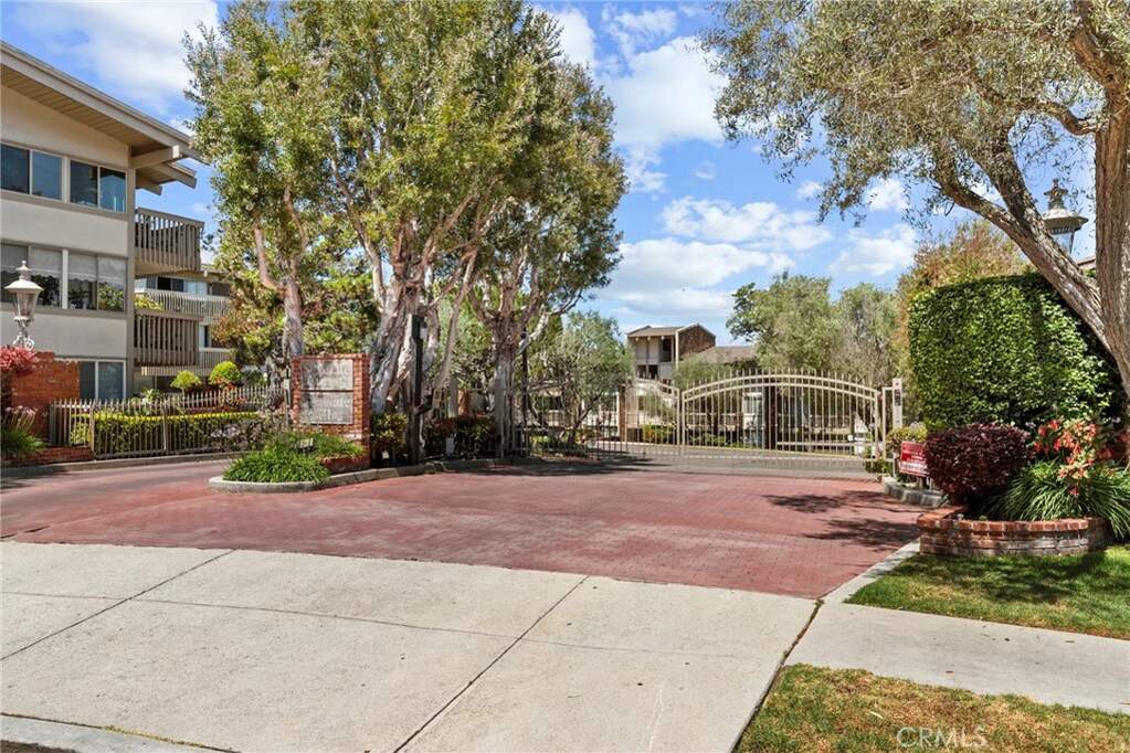 6542 Ocean Crest Drive #B208, Rancho Palos Verdes, CA 90275