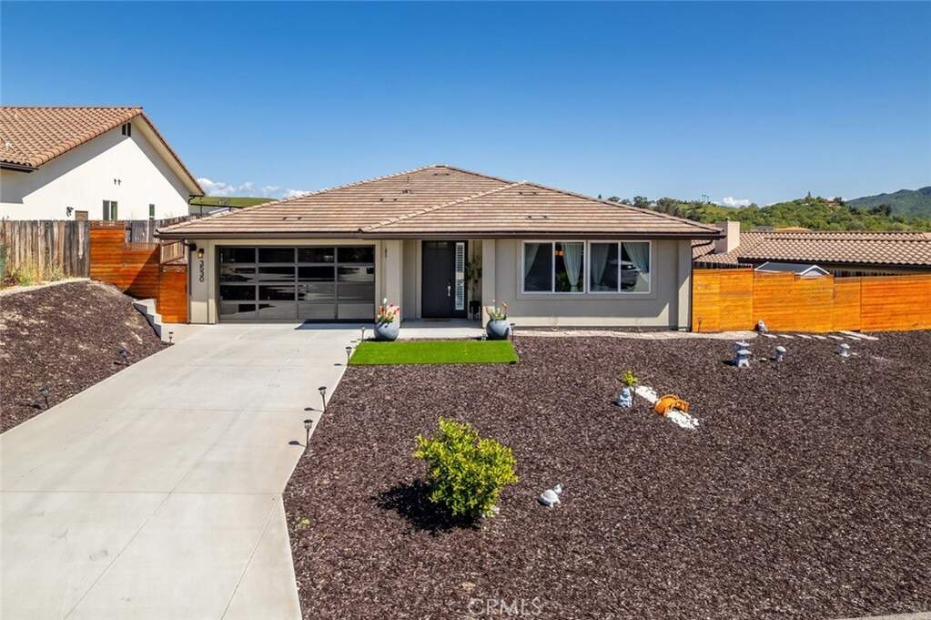 3530 Lakeside Village Dr, Paso Robles, CA 93446