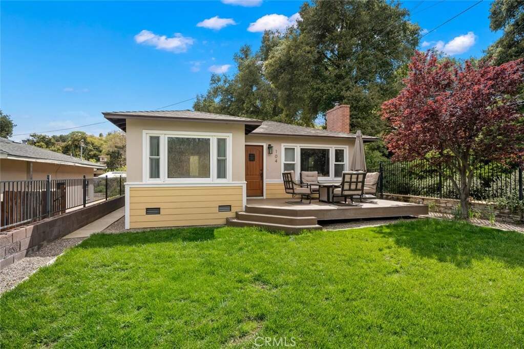104 16th Street, Paso Robles, CA 93446