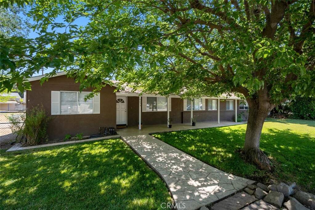 6855 Atascadero Avenue, Atascadero, CA 93422