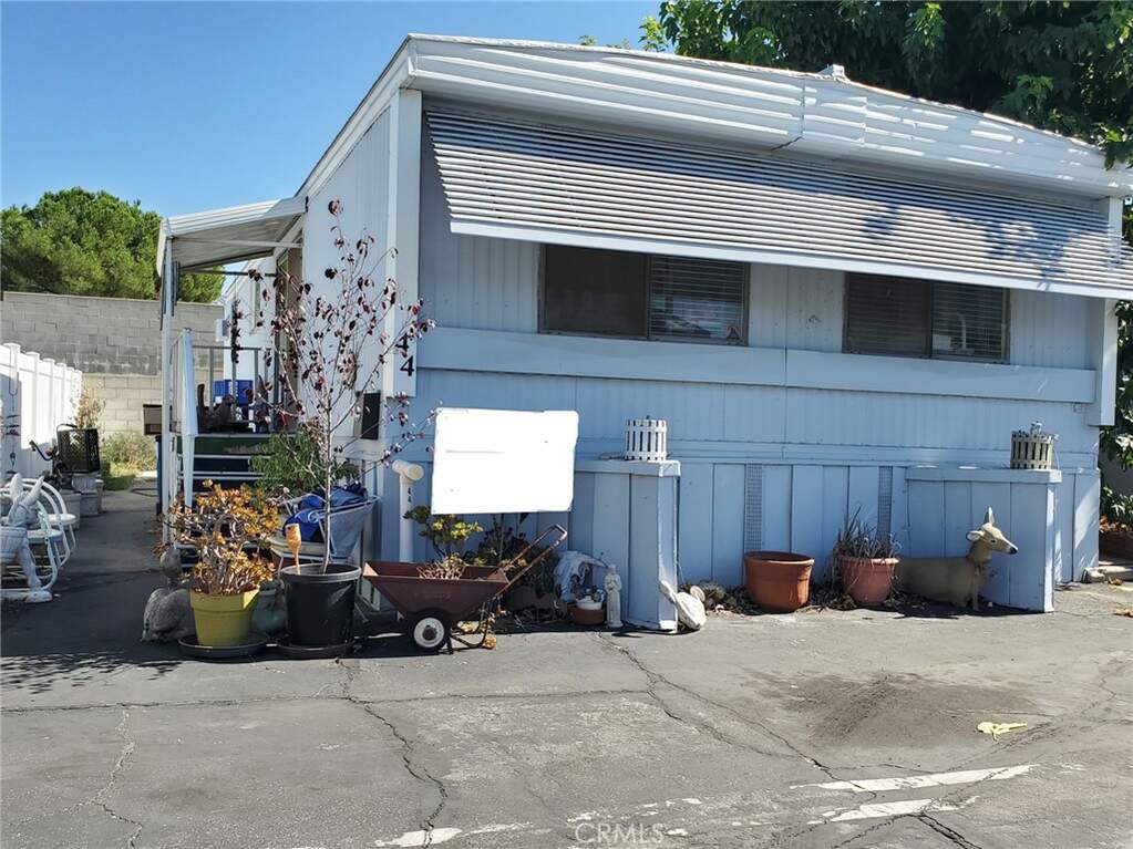 8100 Foothill Blvd #44, Sunland, CA 91040