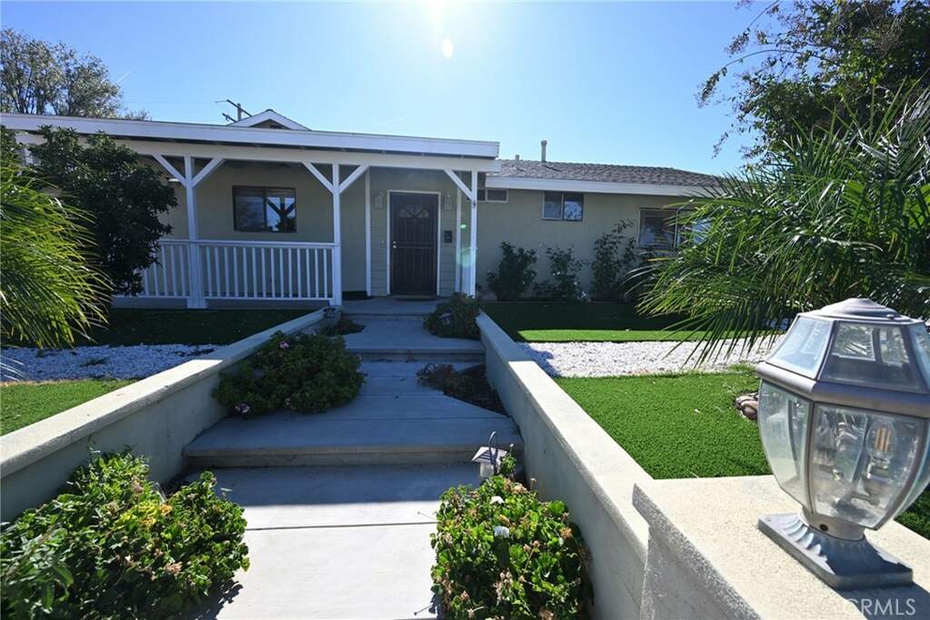 1524 Casarin Avenue, Simi Valley, CA 93065