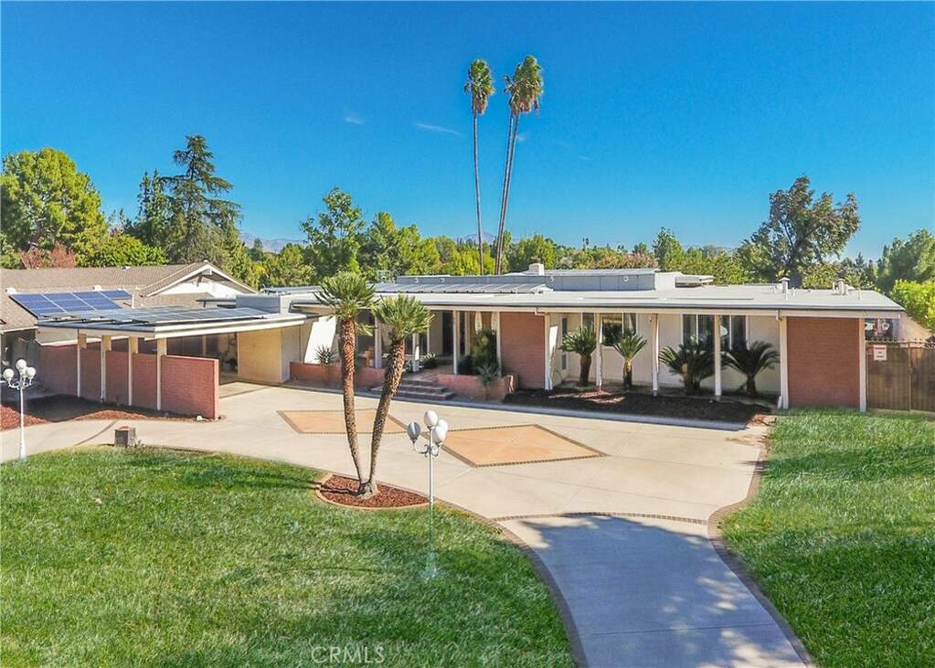 16748 Knollwood Drive