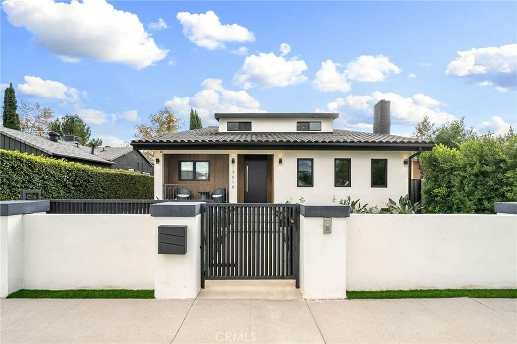 17616 Bessemer Street, Encino, CA 91316
