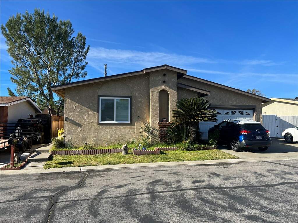 31921 Emerald Lane, Castaic, CA 91384