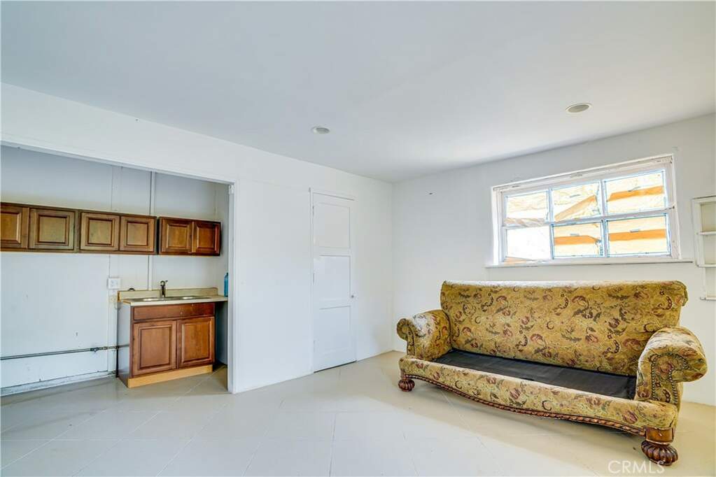 12047 Kagel Canyon Road, Sylmar, CA 91342