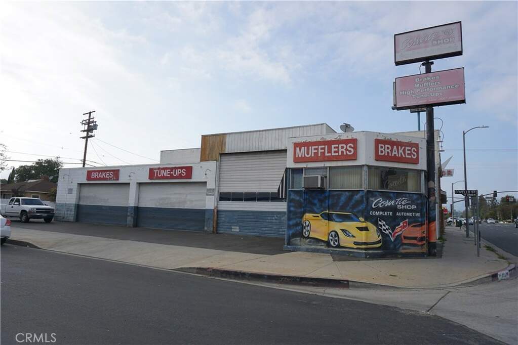 7537 Topanga Canyon Boulevard, Canoga Park, CA 91303