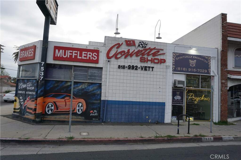 7537 Topanga Canyon Boulevard, Canoga Park, CA 91303