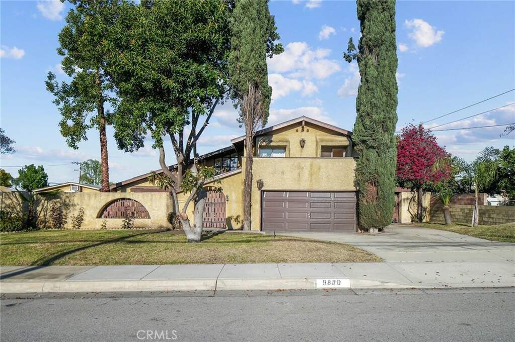 9880 Ramona Avenue, Montclair, CA 91763