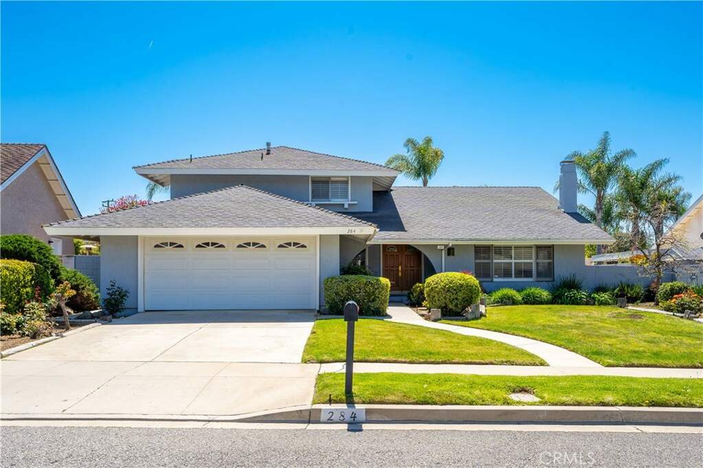 284 Larcom Street, Thousand Oaks, CA 91360