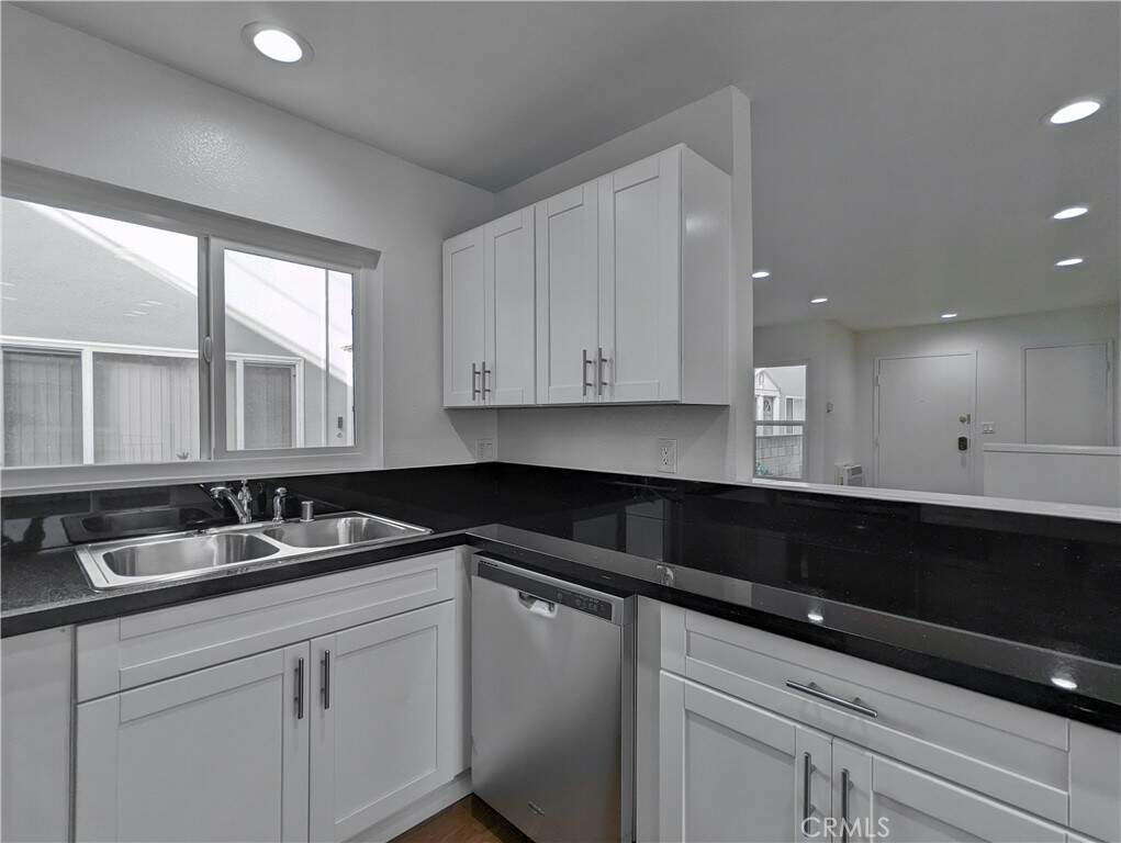 1155 Linden Avenue #8, Glendale, CA 91201