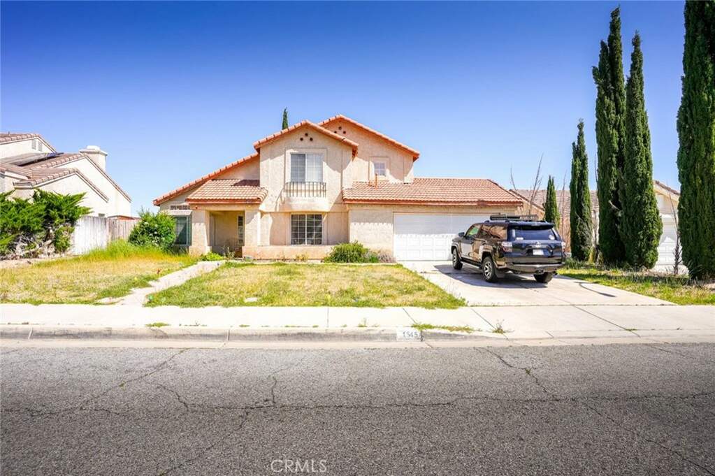 1545 Date Palm Dr, Palmdale, CA 93551 MLS SR24082187 Christie's